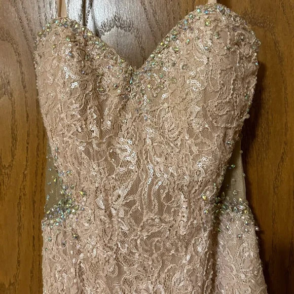 Light pink spaghetti strap beaded prom dress, size 4 - Picture 2 of 8